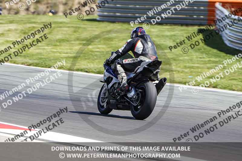 cadwell no limits trackday;cadwell park;cadwell park photographs;cadwell trackday photographs;enduro digital images;event digital images;eventdigitalimages;navarra;no limits trackdays;peter wileman photography;racing digital images;trackday digital images;trackday photos